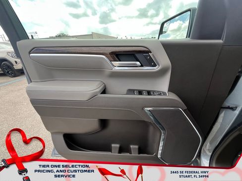 New 2026 GMC Sierra 1500 SLE image 18