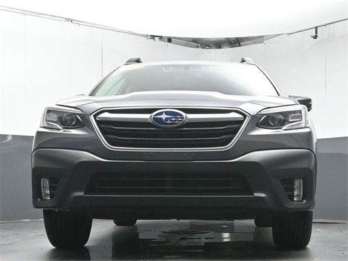 Used 2022 Subaru Outback Premium image 37