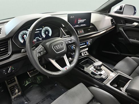 Used 2022 Audi SQ5 Premium Plus w/ Premium Plus Package AWD/4WD image 10