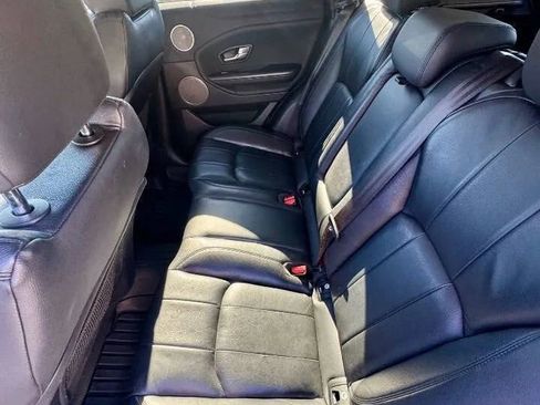 Used 2016 Land Rover Range Rover Evoque SE image 10