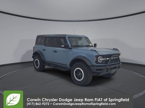 Used 2021 Ford Bronco First Edition AWD/4WD image 3