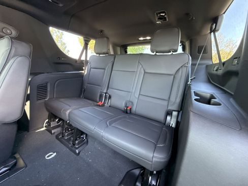 New 2026 GMC Yukon XL Denali w/ Sun & Power Step Package AWD/4WD image 26