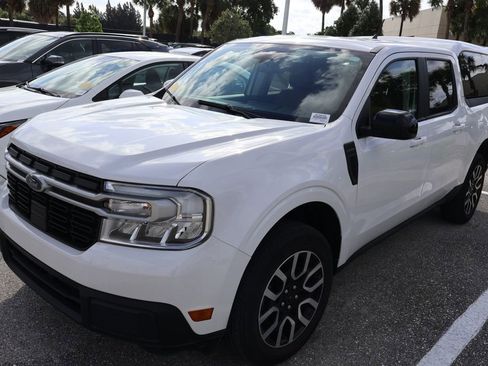 Used 2024 Ford Maverick Lariat FWD image 2