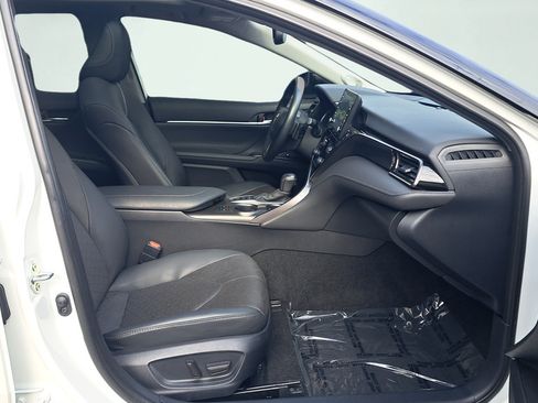 Used 2024 Toyota Camry XSE w/ Navigation Package FWD image 16