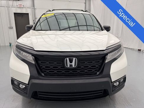 Used 2019 Honda Passport Elite image 2