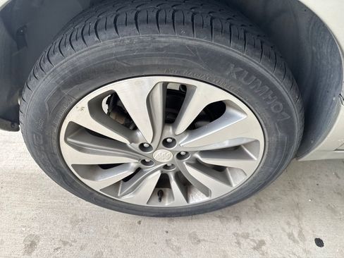 Used 2019 Buick Encore Preferred FWD image 17