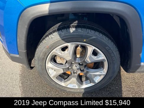Used 2019 Jeep Compass Limited AWD/4WD image 9