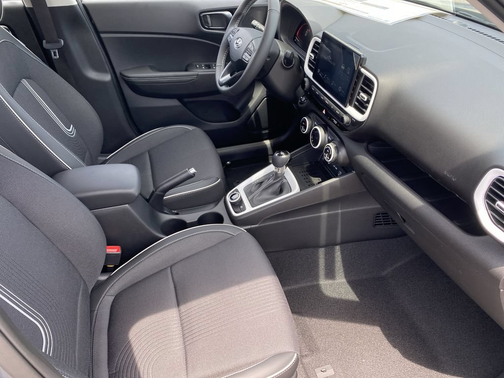 New 2026 Hyundai Venue SEL FWD image 30