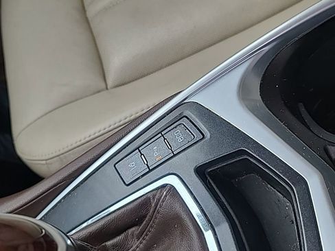 Used 2016 Cadillac SRX Luxury w/ Driver Awareness Package image 23