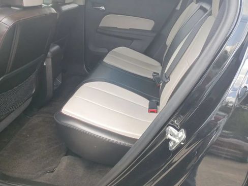 Used 2017 Chevrolet Equinox Premier w/ Enhanced Convenience Package AWD/4WD image 16