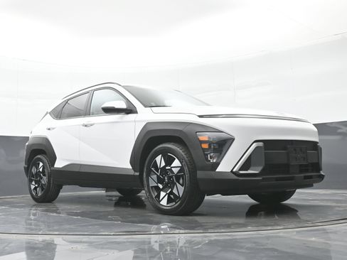 Certified 2024 Hyundai Kona SEL FWD image 41