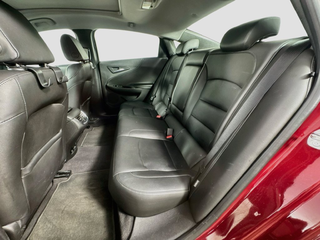 Used 2017 Chevrolet Malibu LT w/ Leather Package FWD image 30