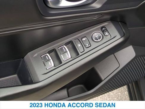 Used 2023 Honda Accord EX image 13