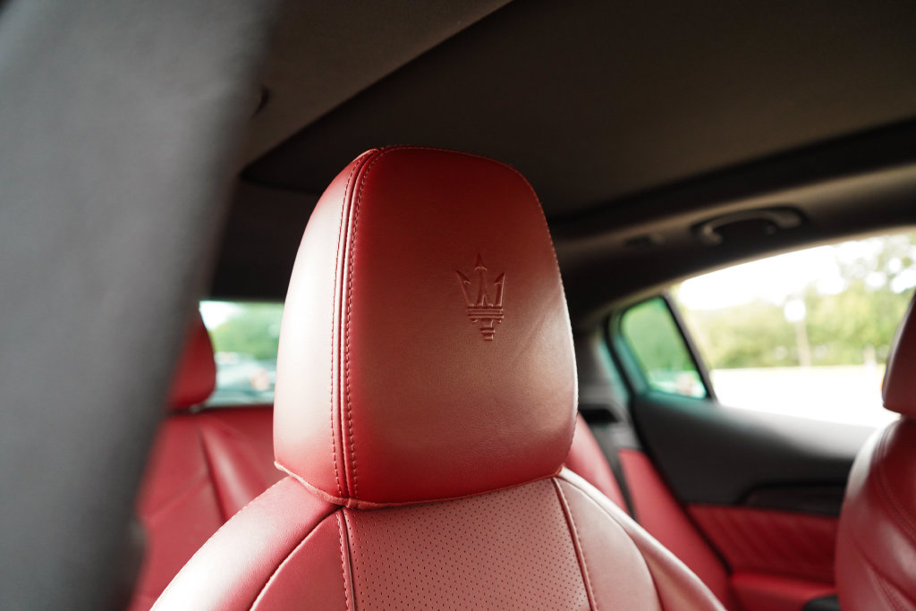 Used 2023 Maserati Grecale Modena AWD/4WD image 37