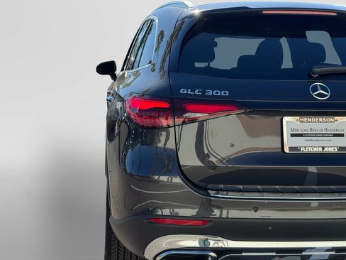 Certified 2025 Mercedes-Benz GLC 300 image 12