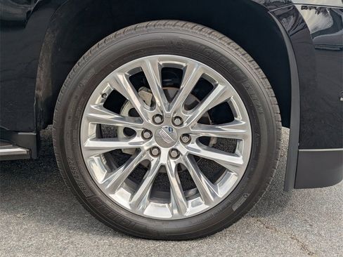 Used 2018 Cadillac Escalade ESV Premium Luxury image 12