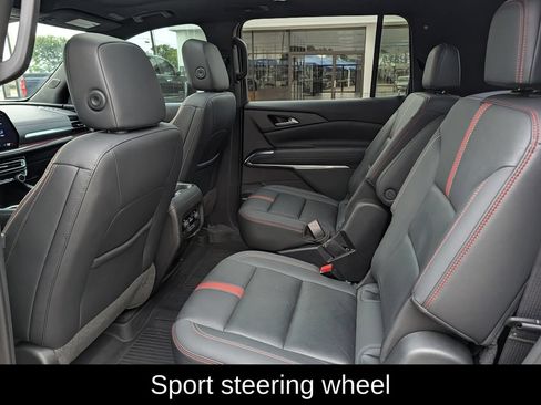 Used 2024 Chevrolet Traverse RS AWD/4WD image 27