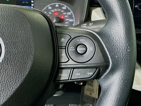 Used 2023 Toyota Corolla LE image 17