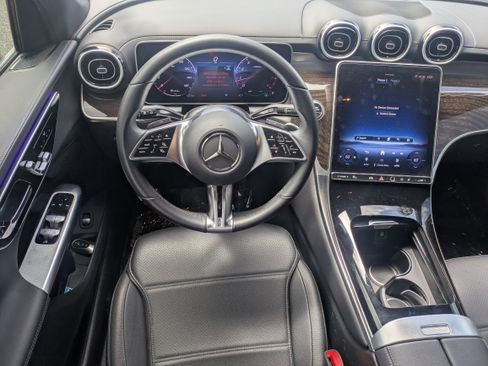 Certified 2025 Mercedes-Benz GLC 300 4MATIC image 13