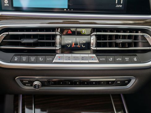 Used 2019 BMW X7 xDrive40i w/ Premium Package image 21