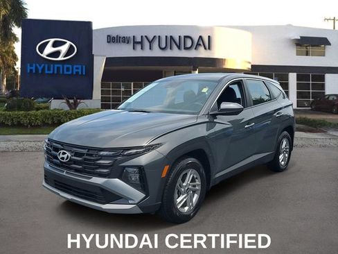 Used 2025 Hyundai Tucson SE FWD image 3