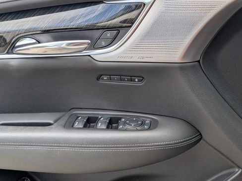 Used 2020 Cadillac XT6 Premium Luxury FWD image 26