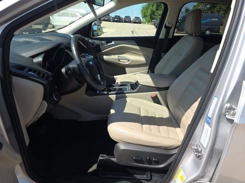 Used 2019 Ford Escape Titanium AWD/4WD image 17
