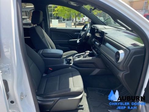 Used 2023 Chevrolet Colorado LT w/ LT Convenience Package RWD image 11