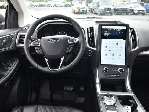Certified 2024 Ford Edge Titanium AWD/4WD image 16