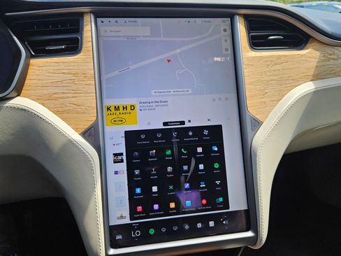 Used 2020 Tesla Model S Long Range Plus AWD/4WD image 20