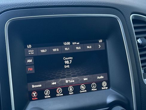 Used 2020 Dodge Durango SXT w/ 3rd Row Seating Group RWD image 17
