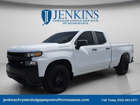 Used 2019 Chevrolet Silverado 1500 W/T w/ Trailering Package AWD/4WD image 10