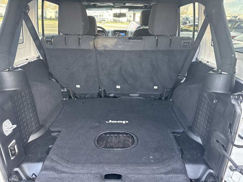 Used 2015 Jeep Wrangler Unlimited Sport w/ Quick Order Package 24S image 17