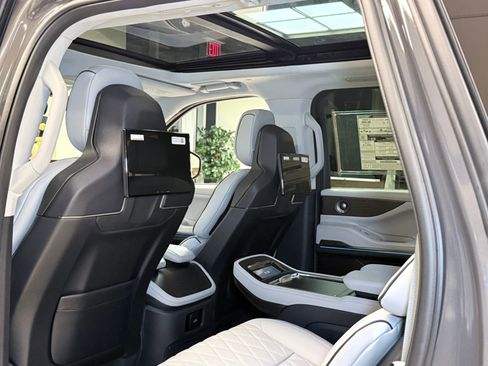 New 2026 Lincoln Navigator L Black Label image 25