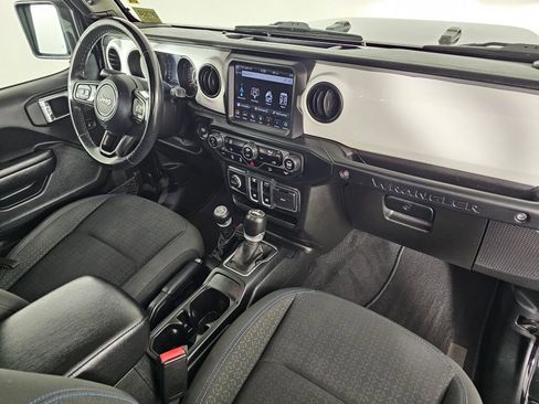 Used 2021 Jeep Wrangler Islander image 37