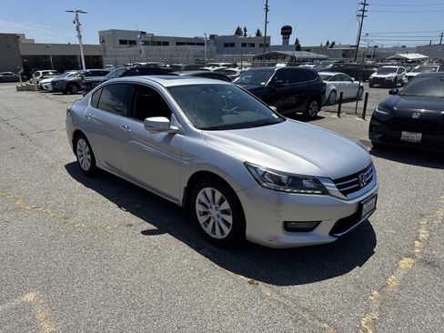Used 2015 Honda Accord EX-L image 2