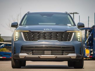 New 2026 Kia Sorento S video 2