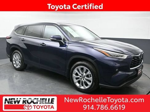 Certified 2024 Toyota Highlander Limited AWD/4WD image 1
