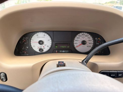 Used 2005 Ford F350 Lariat AWD/4WD image 26