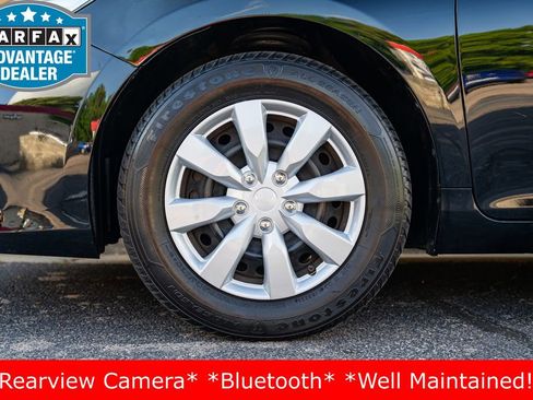 Used 2015 Toyota Camry LE FWD image 11