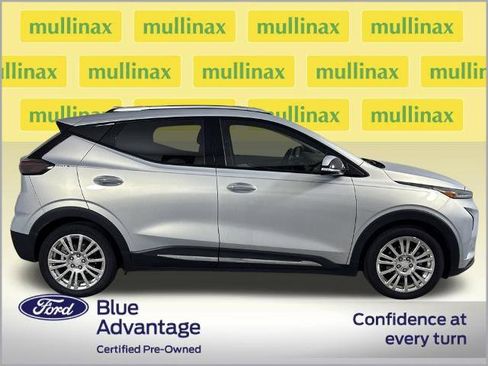 Used 2022 Chevrolet Bolt EUV Premier w/ Super Cruise Package image 2