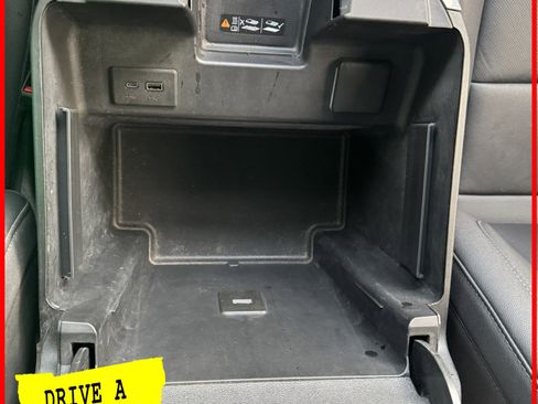 Used 2024 Chevrolet Silverado 2500 LTZ w/ LTZ Premium Package image 26