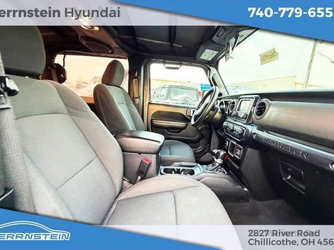 Used 2021 Jeep Wrangler Sport AWD/4WD image 20