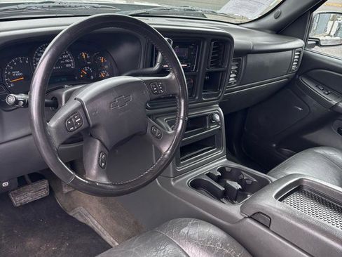 Used 2006 Chevrolet Silverado 1500 LT w/ Onstar Plus Package image 16