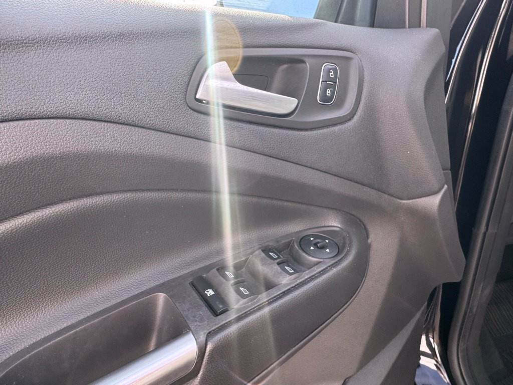 Used 2018 Ford Escape SE w/ SE Sync 3 Package AWD/4WD image 10