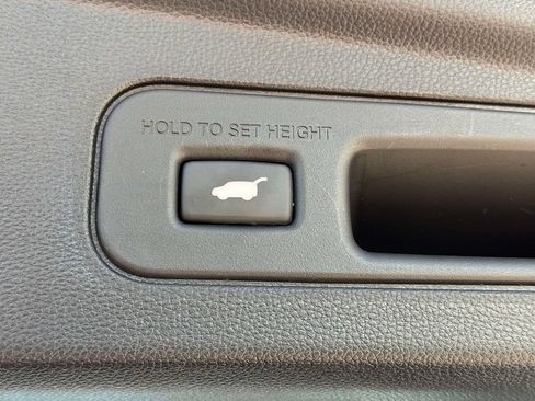 Certified 2026 Acura MDX SH-AWD w/ Technology Package image 9