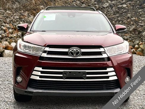 Used 2017 Toyota Highlander XLE w/ Protection Package #3 AWD/4WD image 3