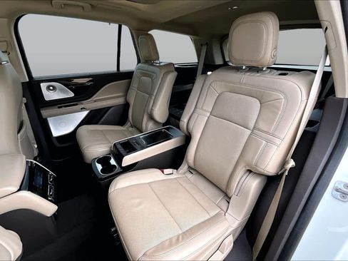 Used 2020 Lincoln Aviator Reserve w/ Equipment Group 202A AWD/4WD image 21