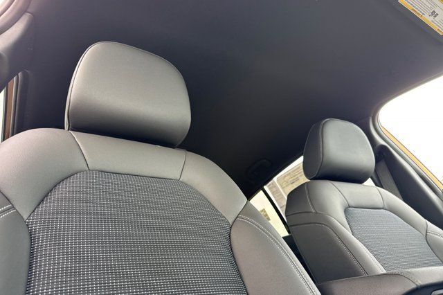 New 2026 Buick Envista Preferred w/ Advanced Safety Package FWD image 18