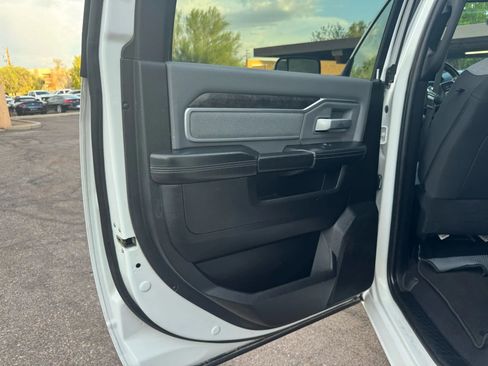 Used 2021 RAM 2500 Big Horn AWD/4WD image 23